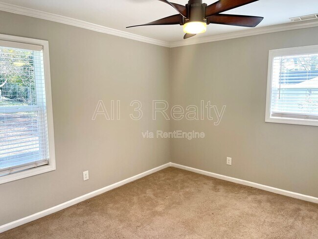 Building Photo - 2626 Blount St