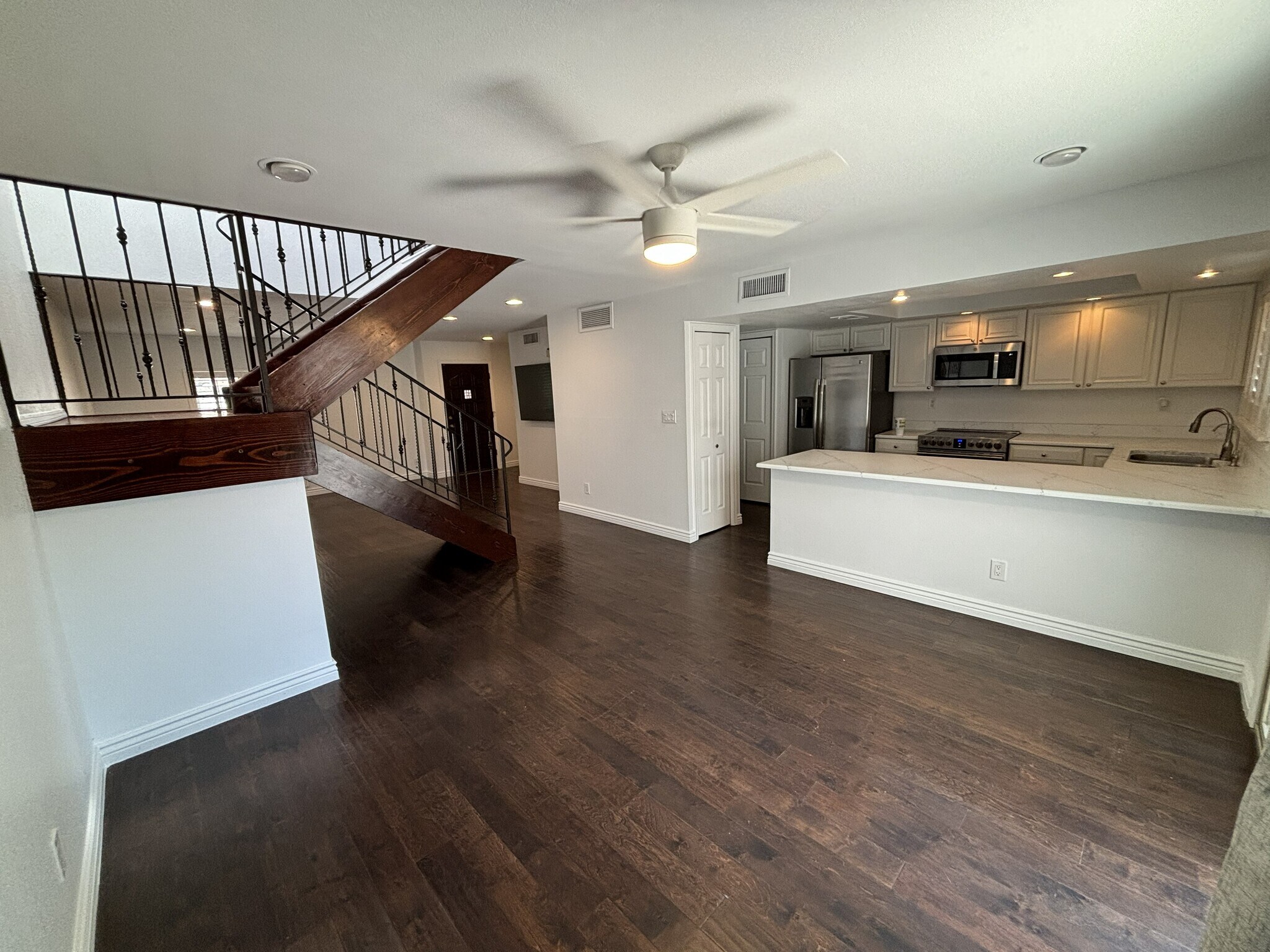 Building Photo - 4910 N 74th St