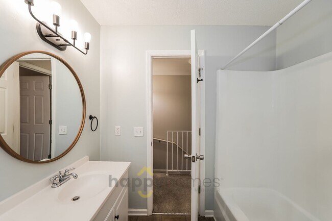 Building Photo - 2 Bed 1.5 Bath in Mepkin Place of West Ashley