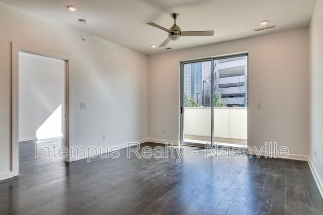 Building Photo - 3116 West End Cir