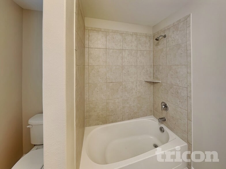 Building Photo - 132 Houston Pl