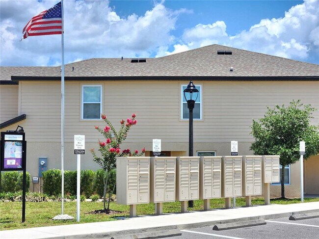 Building Photo - 1679 Wynford Cir