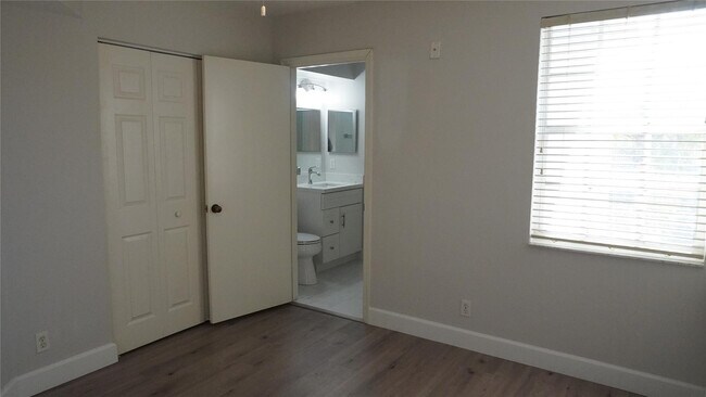 Building Photo - 3730 San Simeon Cir