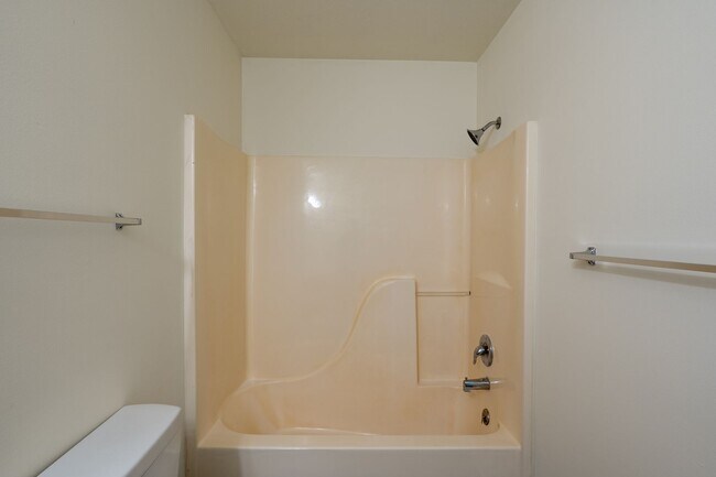 Building Photo - 2412-2414 Calder Ct.