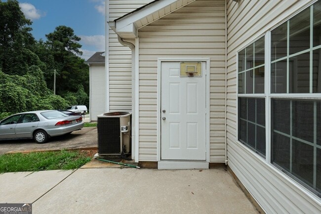 Building Photo - 7705 Commerce Ct