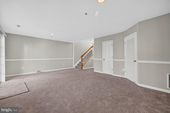 Building Photo - 2495 Cheyenne Dr