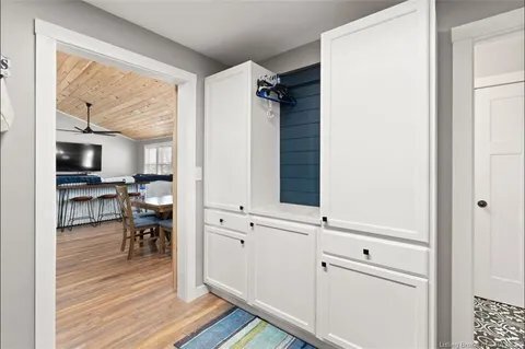 Building Photo - 102 Melanie Ln