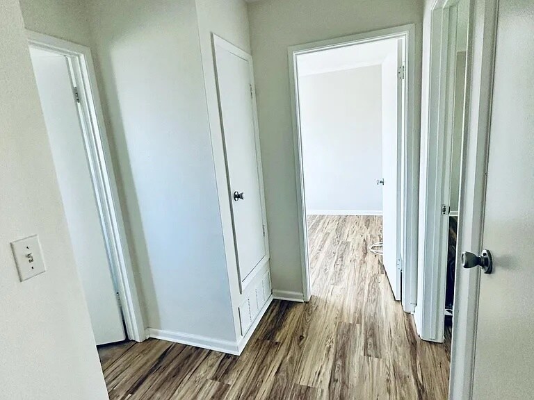 Upstairs hallway - 8452 El Arroyo Dr