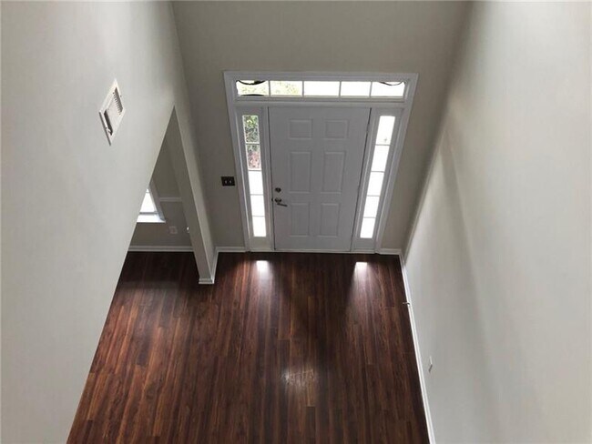 Building Photo - 3347 Drayton Manor Run