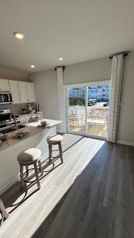 Building Photo - 249 Macoun Way