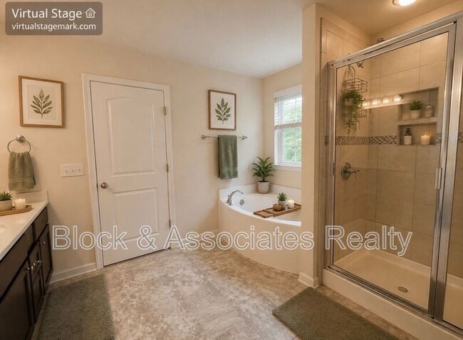 Building Photo - 1464 Land Grv Dr