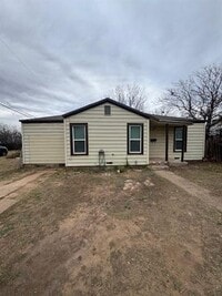 Building Photo - 2718 S 11th St