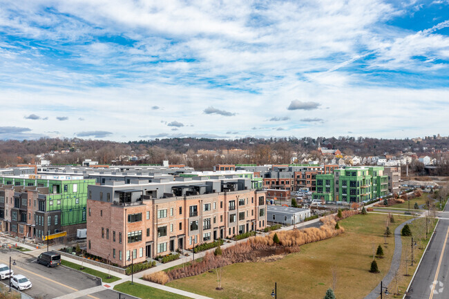 Aerial Photo - Brownstones & Lofts at Edge-on-Hudson