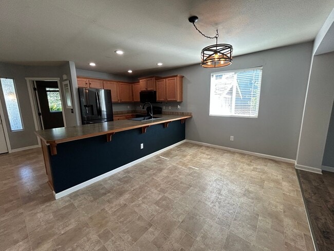Building Photo - Gorgeous 3 BD, 2 BA House with 1 Car garag...