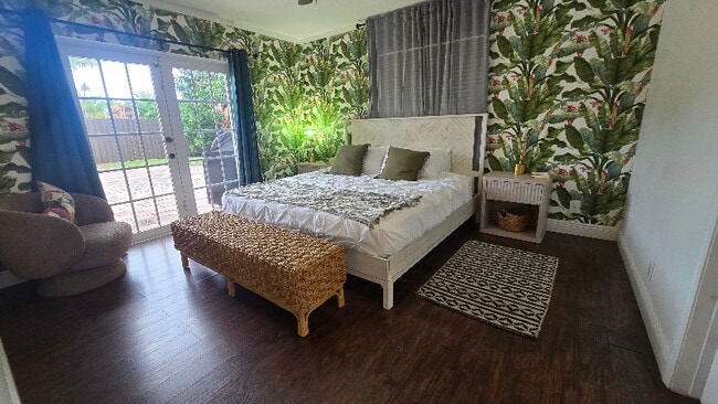 Building Photo - 5700 NE 20th Ave