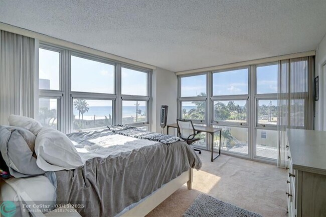 Building Photo - 525 N Ocean Blvd