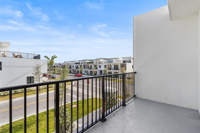 Building Photo - 14530 SW 261st Terrace