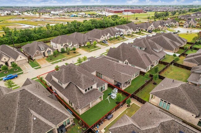 Building Photo - 9823 Magnolia Ests Ln