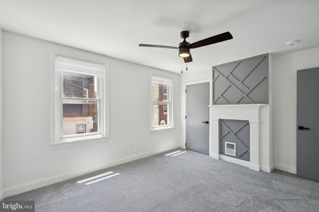 Building Photo - 7 E Oxford St