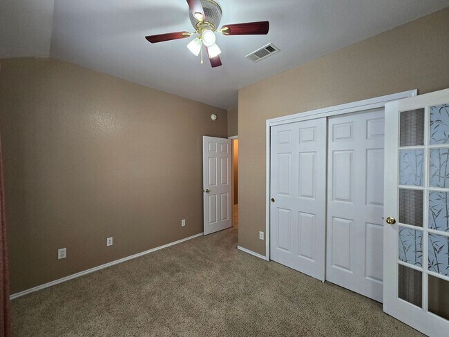 Building Photo - 5812 Durango Dr