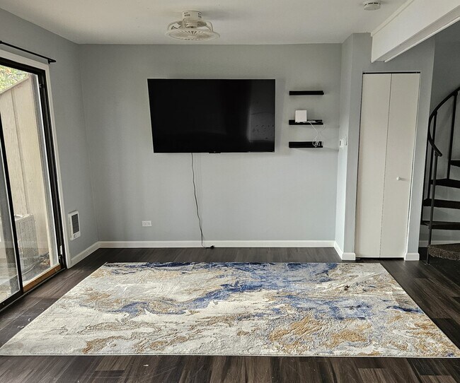 Building Photo - 44 Nassau Colony