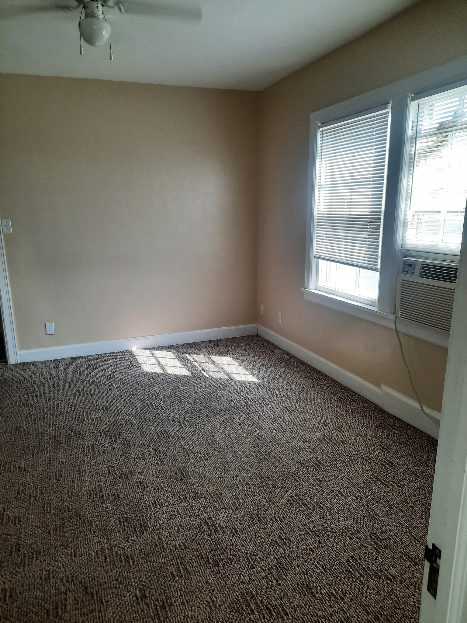 Living Room - 226 E 5th Ave