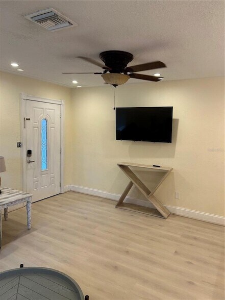 Building Photo - 10842 61st Ave