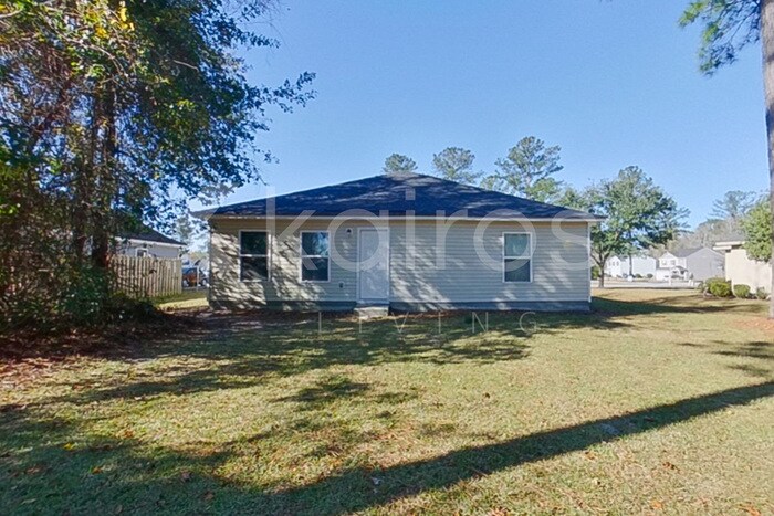 Building Photo - 102 Amber Mill Cir