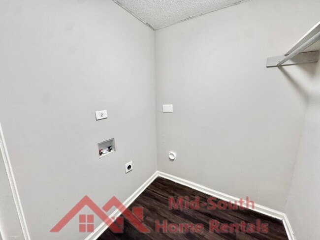 Building Photo - 655 Granada Rd