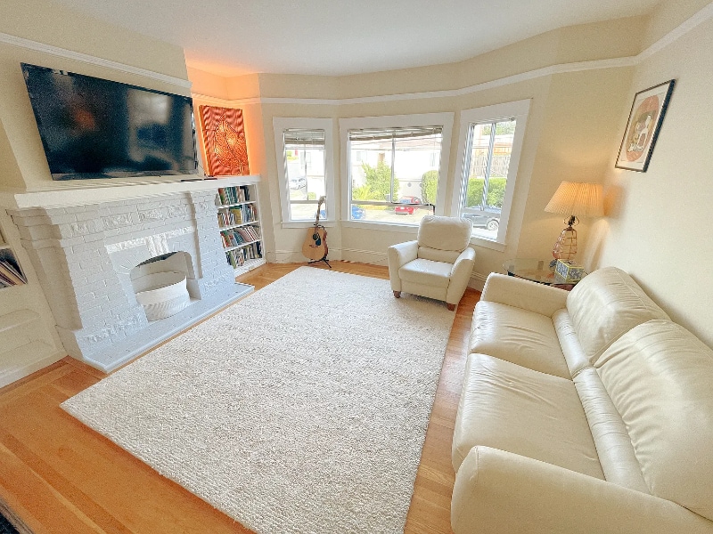 Building Photo - 1811 18th Ave