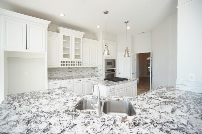 Building Photo - 1939 Cornerstone Pl Dr