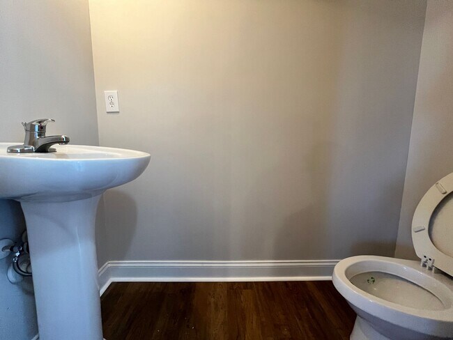 Building Photo - 116 Damascus Dr