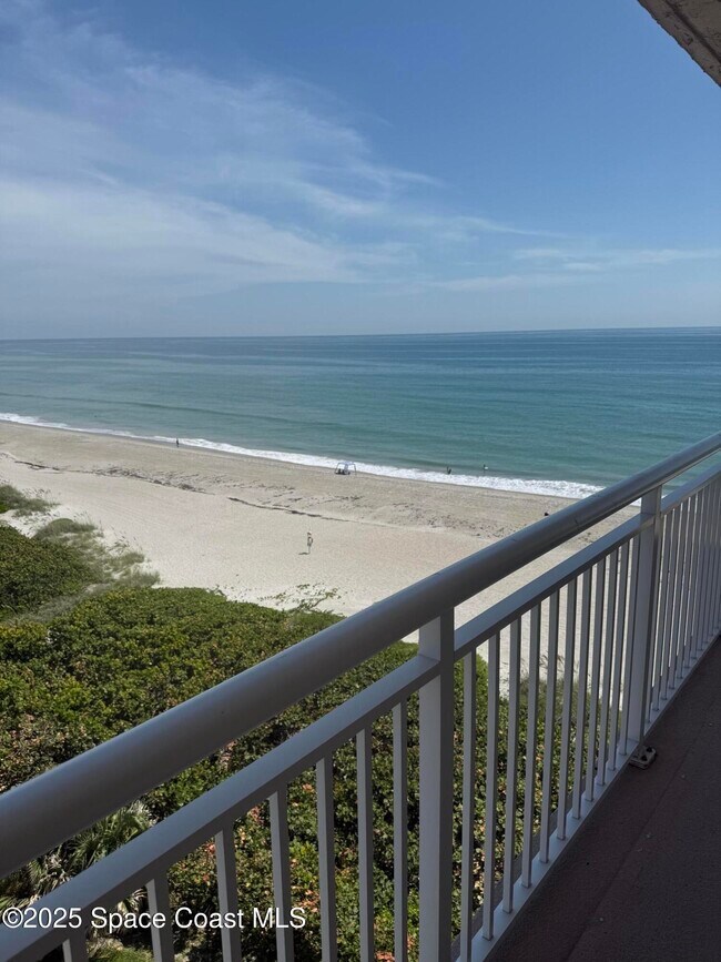 Building Photo - 877 N Hwy A1A