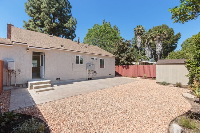 Building Photo - 7914 Etiwanda Ave