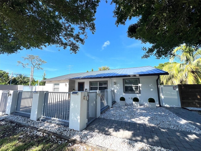 Building Photo - 15276 Harrison Rd