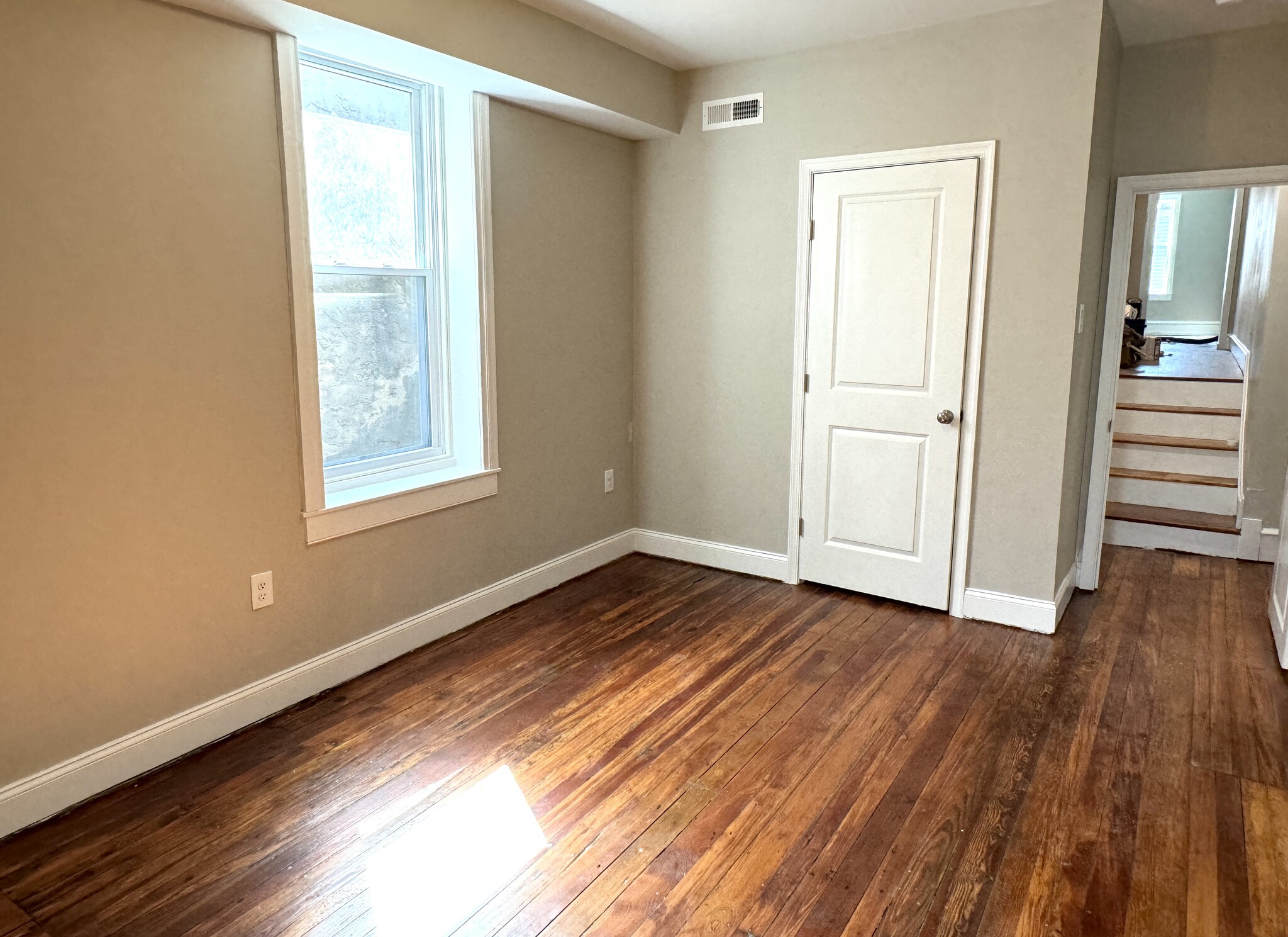 1st bedroom - 4331 Main St