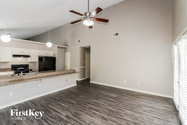 Building Photo - 13830 Walnut Hollow Ln