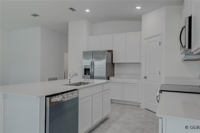 Building Photo - 4840 Edensbridge Ln