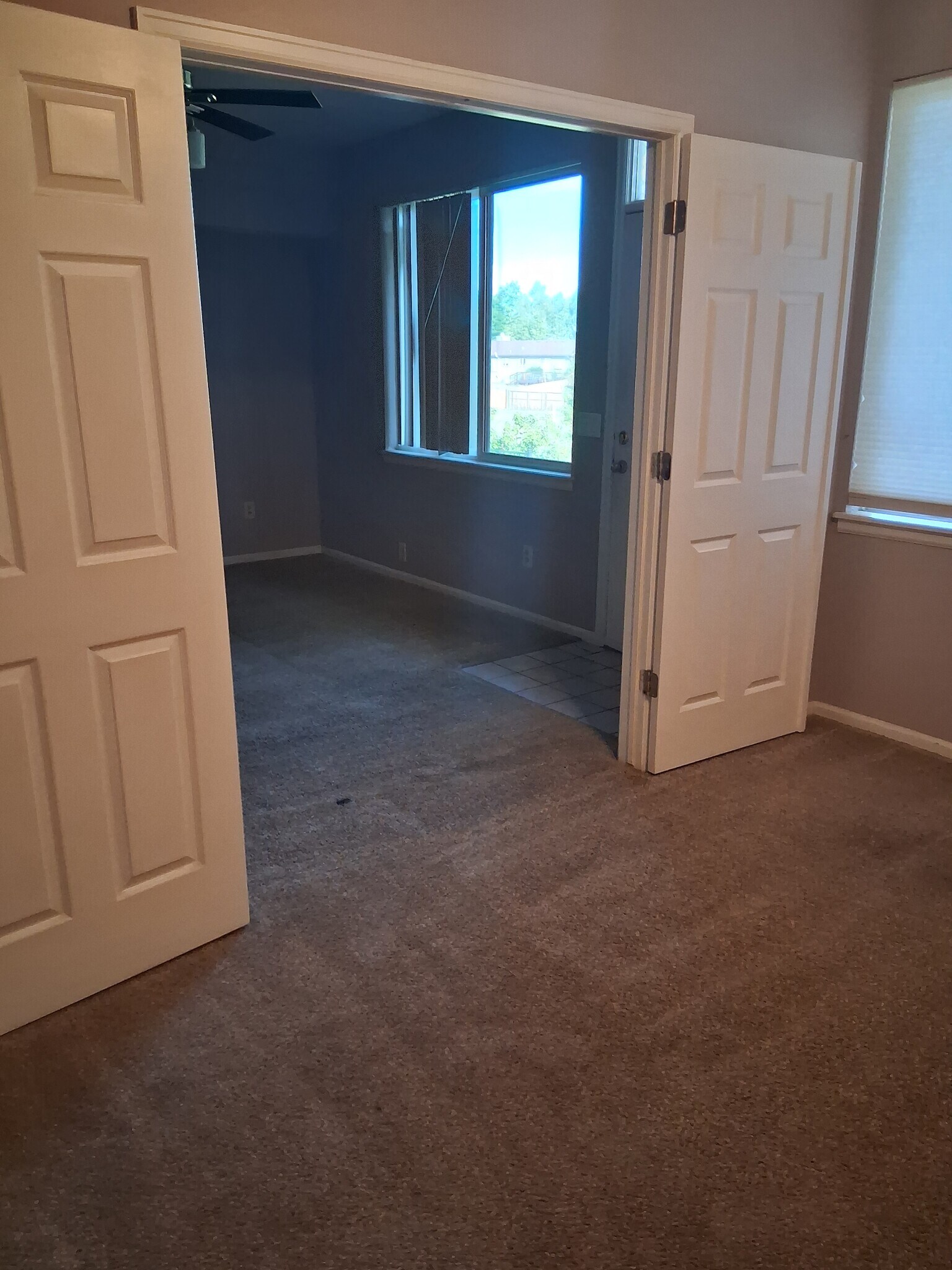 Building Photo - 1089 S Walden Way