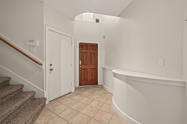 Building Photo - 9829 Madeline Alyssa Ct