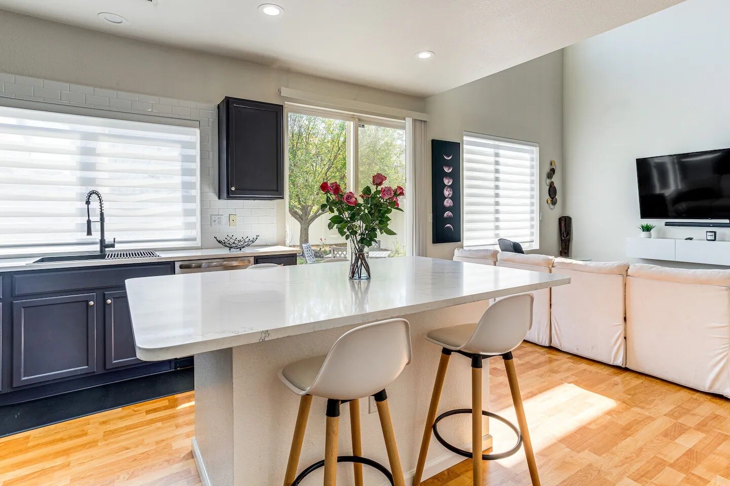 Building Photo - 5546 Lisbon St