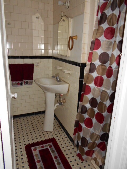 Building Photo - 3509 6th St