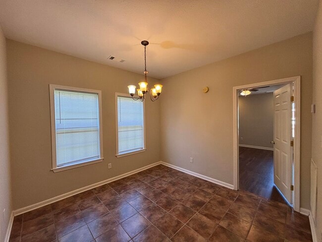 Building Photo - 152 Brighton Village Loop
