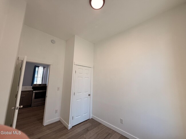 Building Photo - 336 Clinton Ave