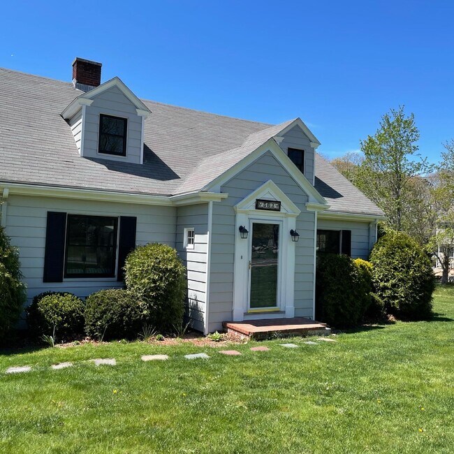 562 Palmer Ave 562 Palmer Ave Falmouth MA 02540 Apartment Finder