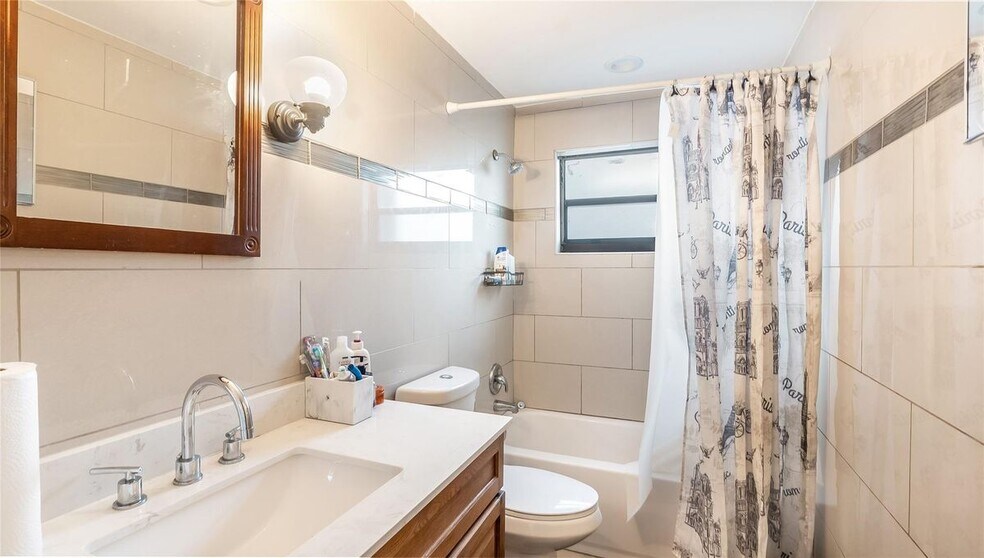 Building Photo - 6624 NW 1st Ct