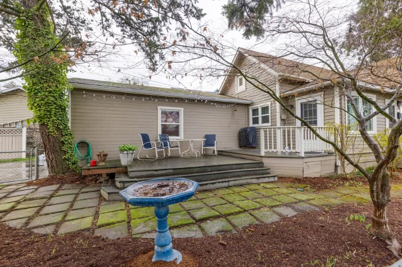 Building Photo - 417 N Oakdale Ave