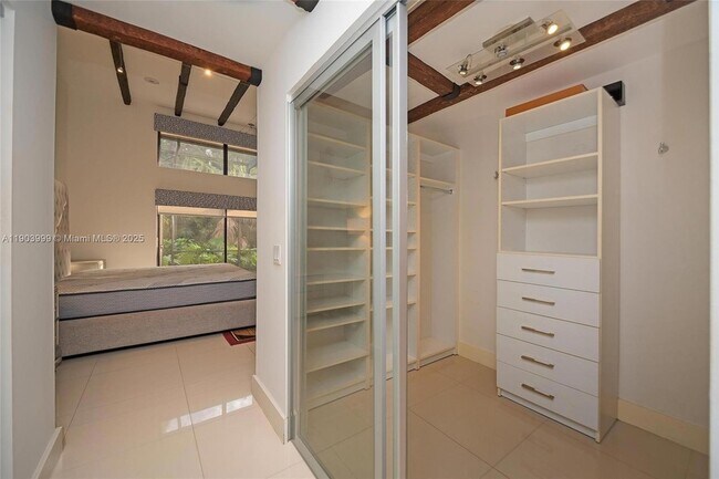 Building Photo - 9318 NW 50th Doral Cir S