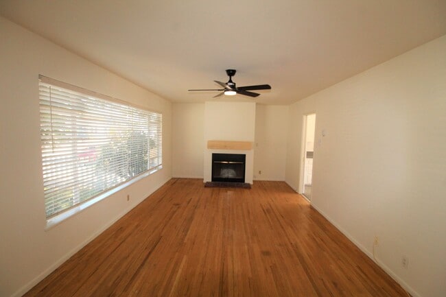 Building Photo - 2352 Pierpont Blvd