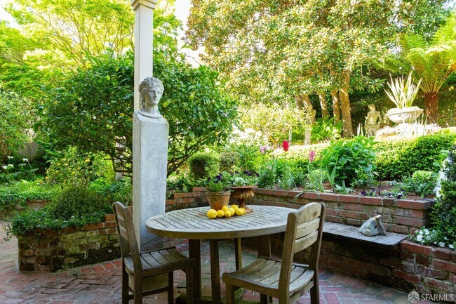 Building Photo - 67 Divisadero St